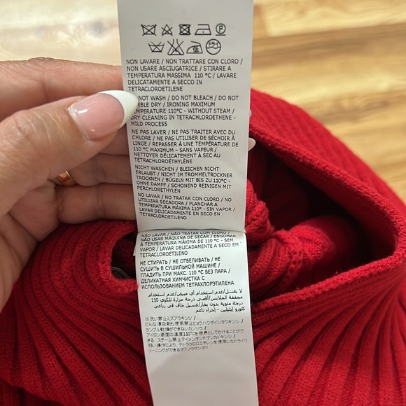 Salvatore Ferragamo red Dress size S - Picture 16 of 16